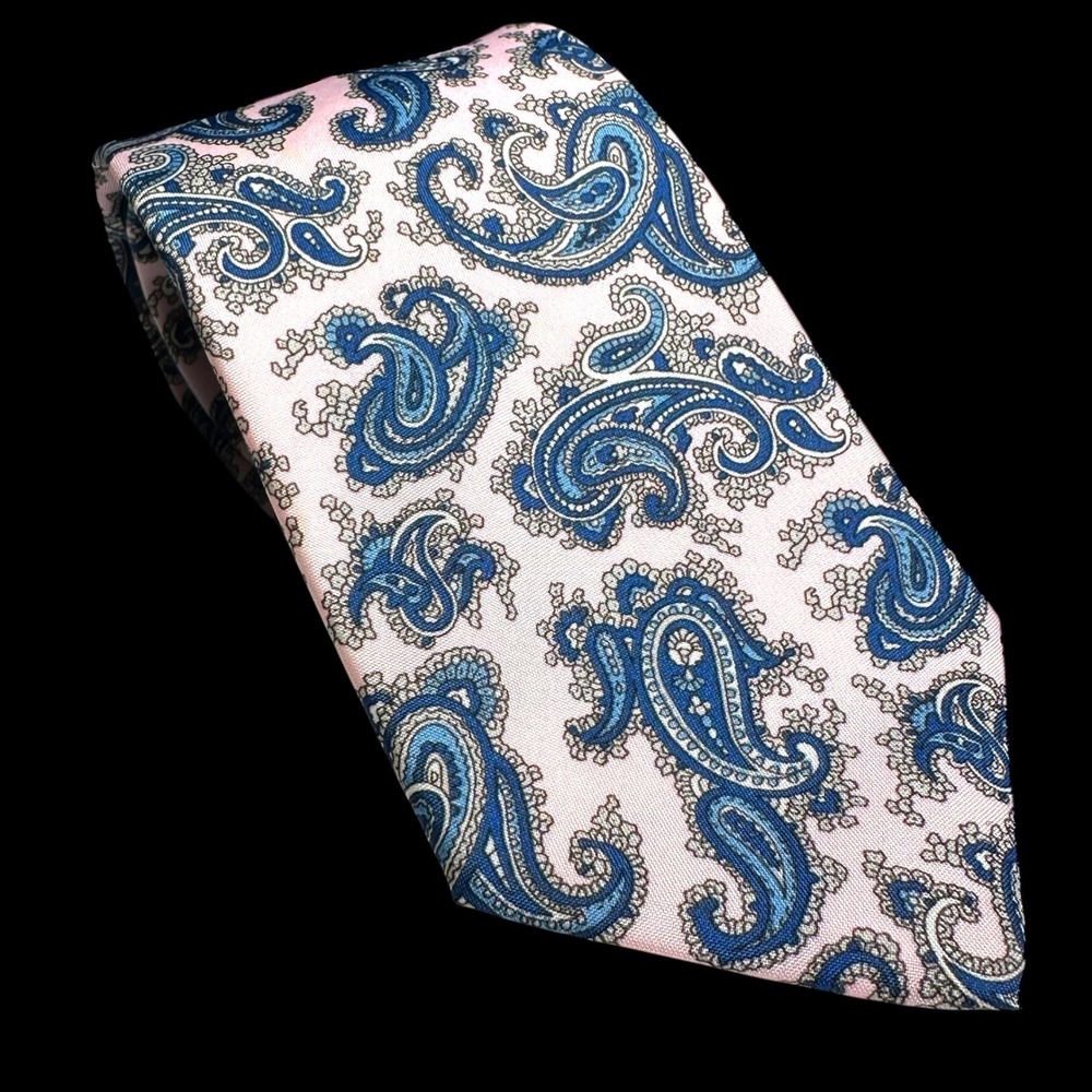Manhattan VTG Mens Silk Paisley Tie Light Pink Blue Classic Formal Necktie 56"‎
